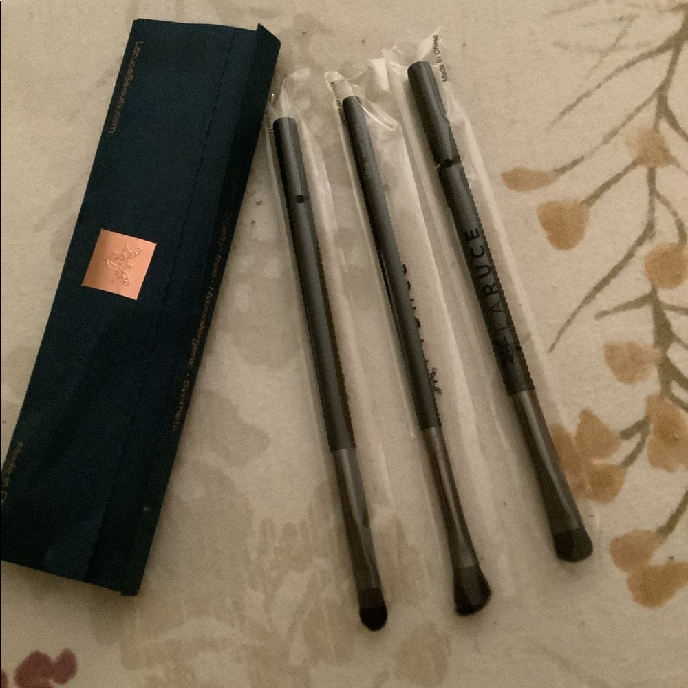 Set of eye brushes LIMITED EDITION 3 PIECE BUNDLE - Picture 2 of 4